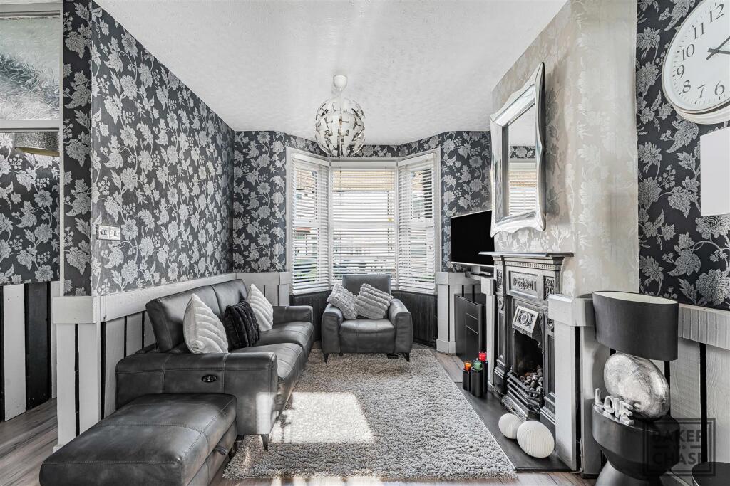 House in London - View 2