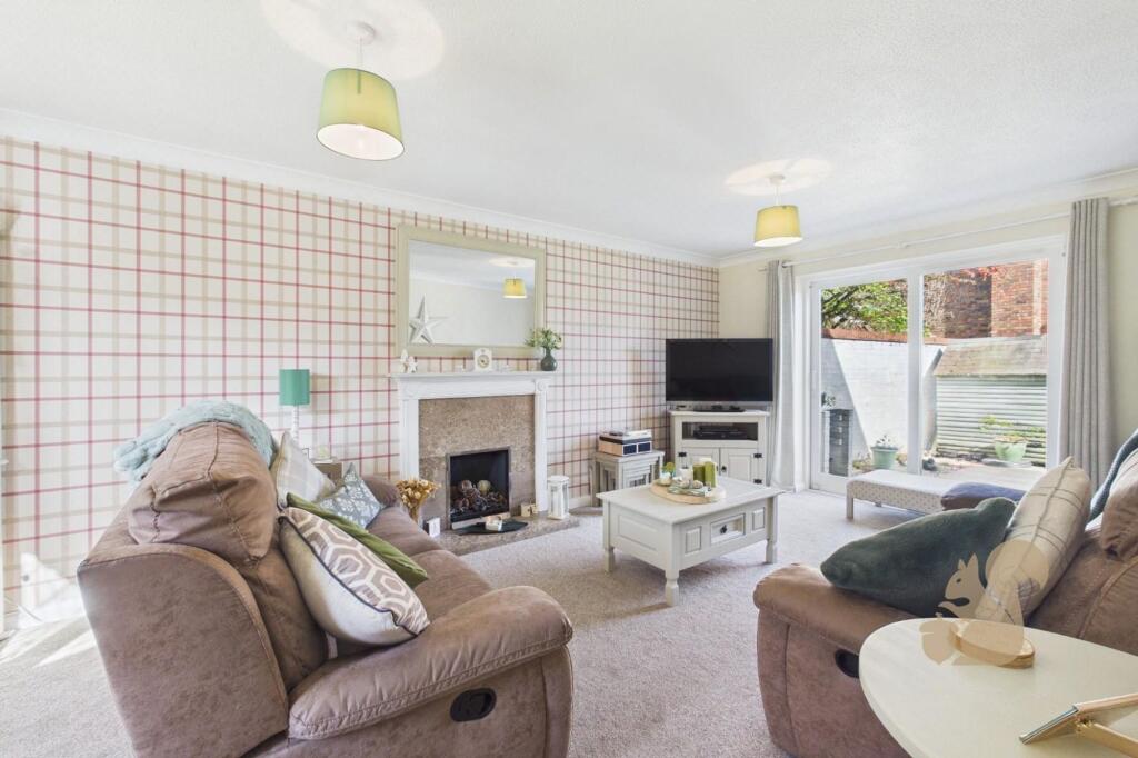 Fulmar Close, Colchester, CO4 photo 3