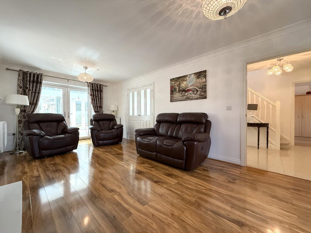 House in Trecynon, The Meadows, Aberdare West - View 3