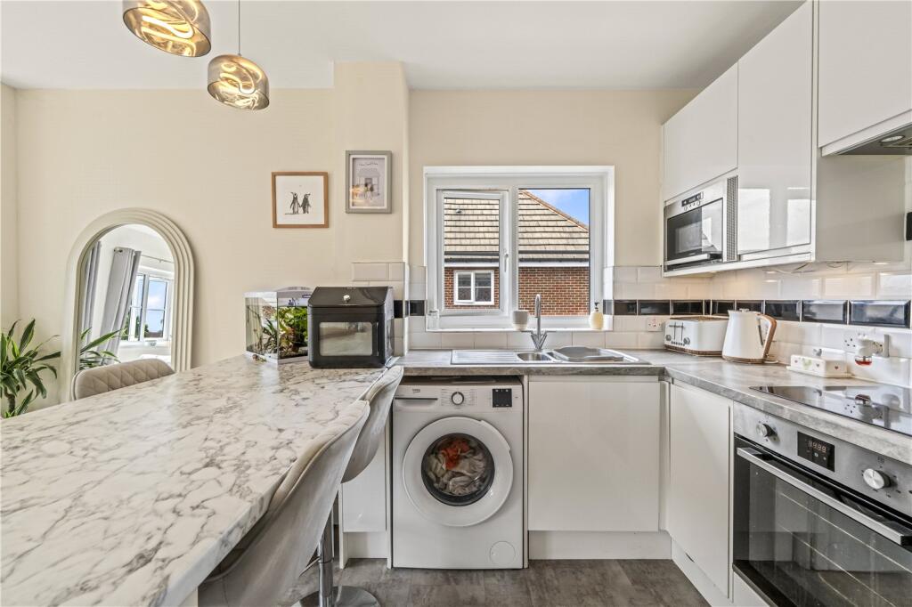Apartment in London - View 5