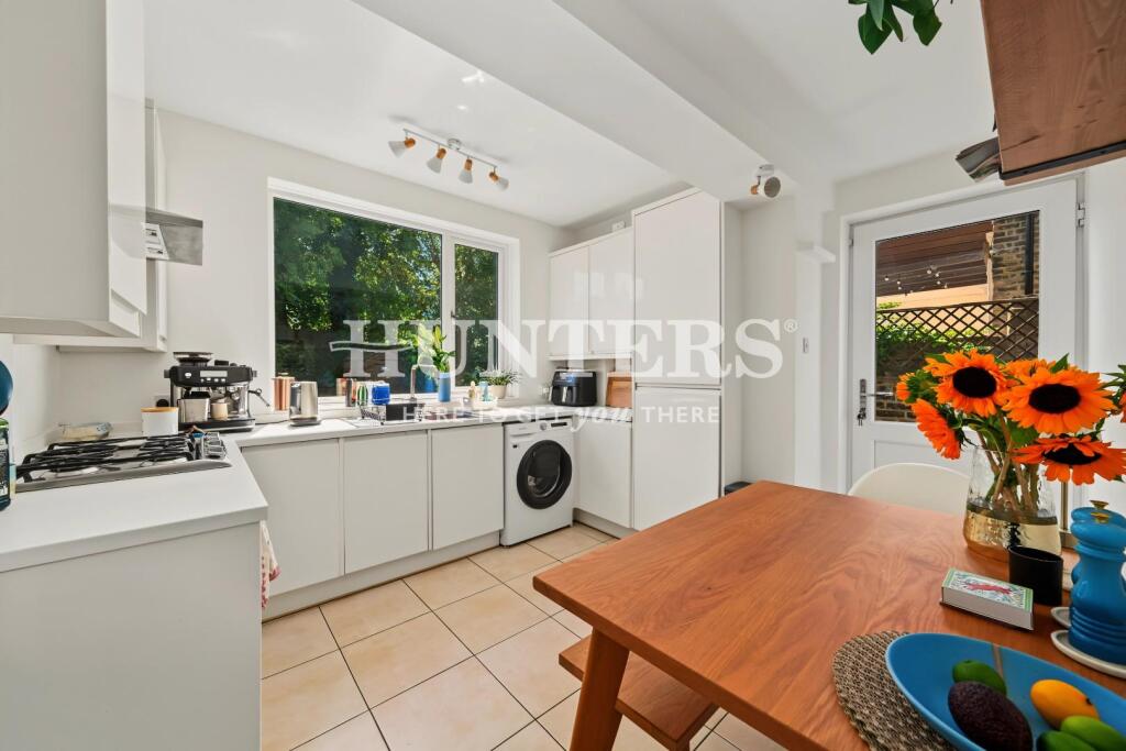 Apartment in London - View 4