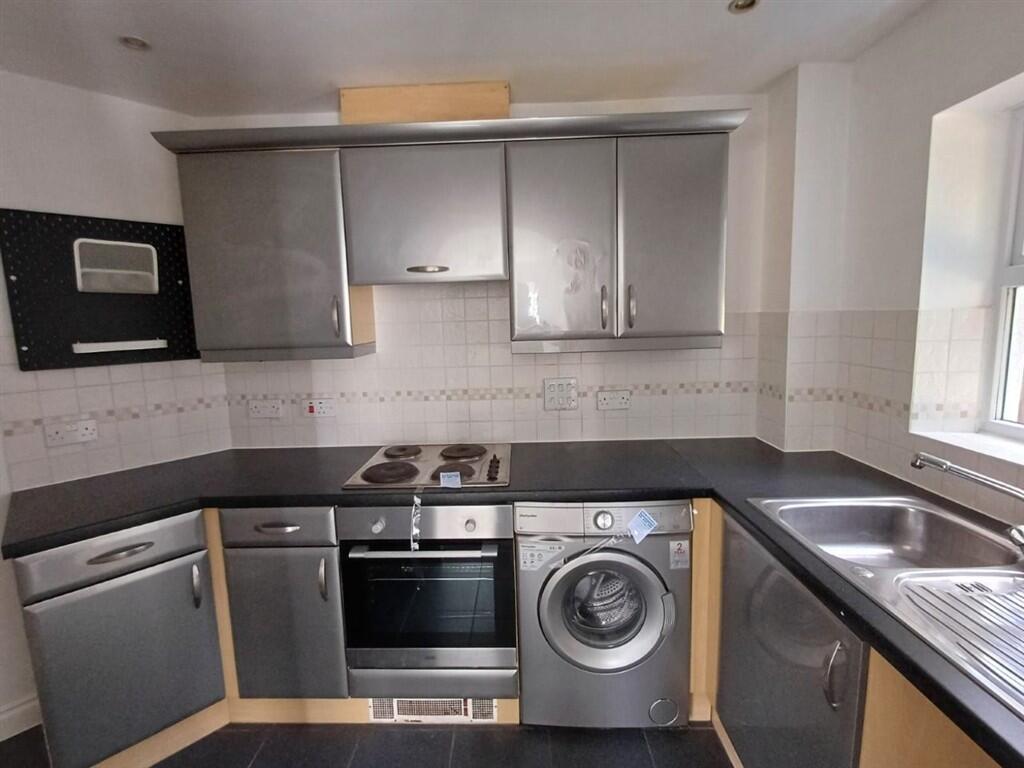 Apartment in Twickenham - View 3