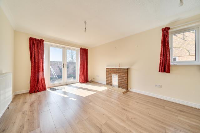House in Vale of White Horse, Caldecott, Abingdon on Thames - View 2