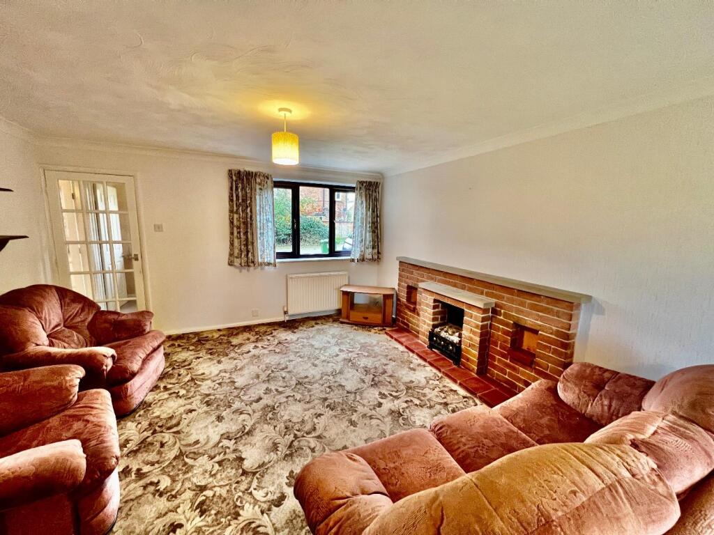 Trinity Court, Rothwell, Kettering photo 4