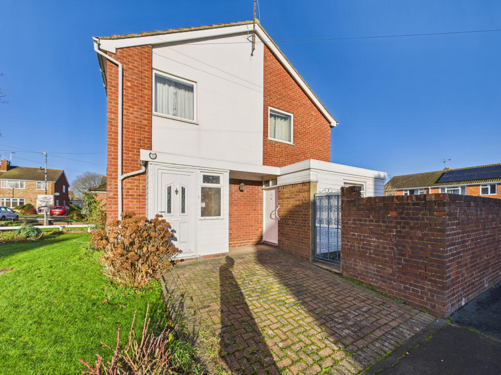 Main image of property: Pevensey Close, Aylesbury, Buckinghamshire