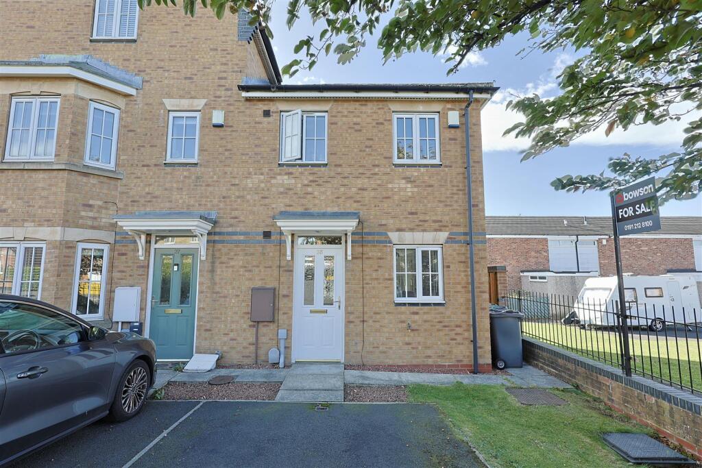 Main image of property: Queensbury Gate, Longbenton, Newcastle Upon Tyne, NE12