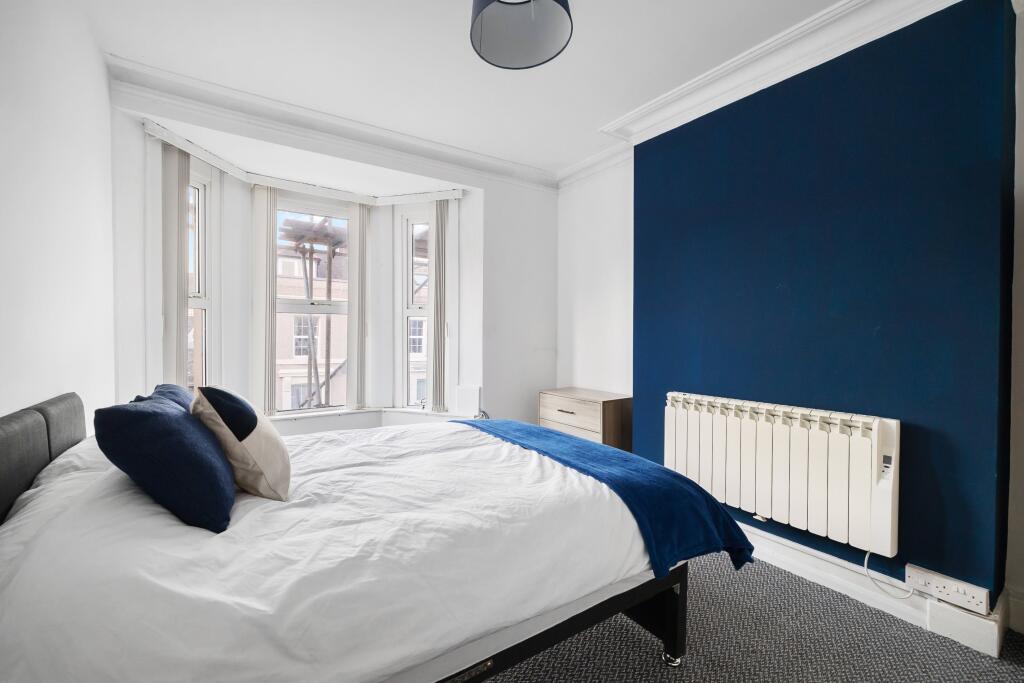 Main image of property: 31 Fellowes Place, Stoke, Plymouth