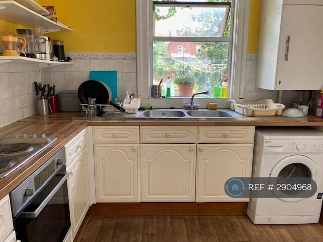 House in Reading - View 4