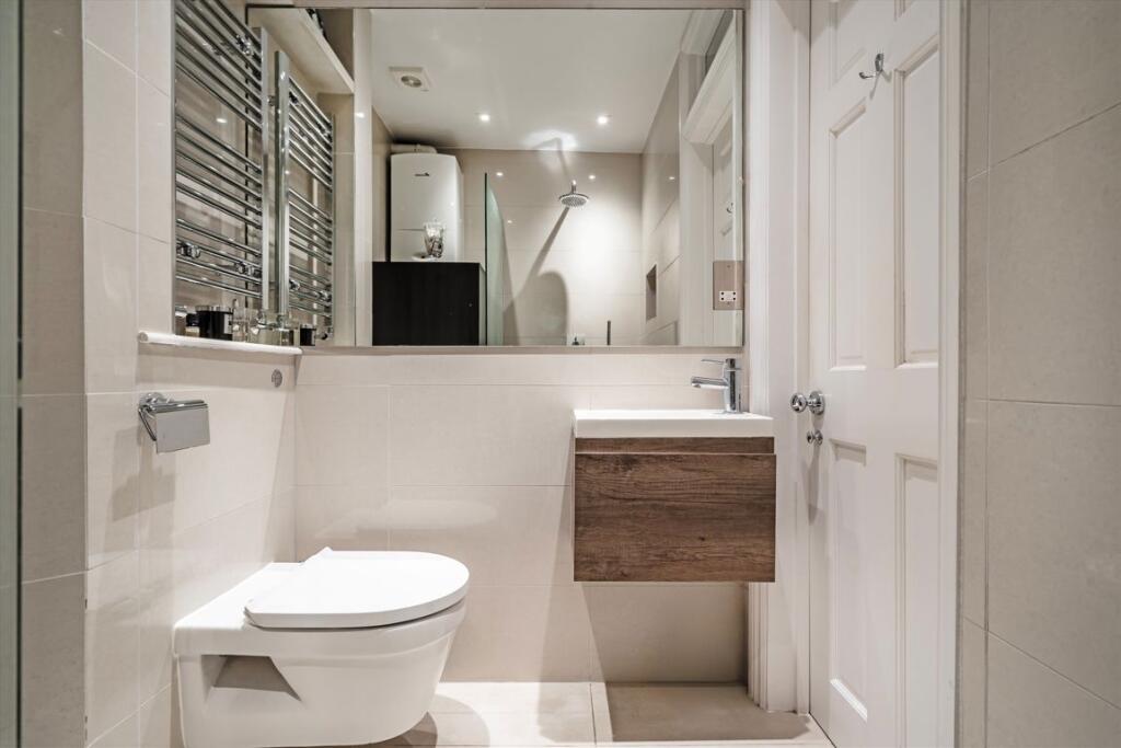 Apartment in London, Kensington - More
