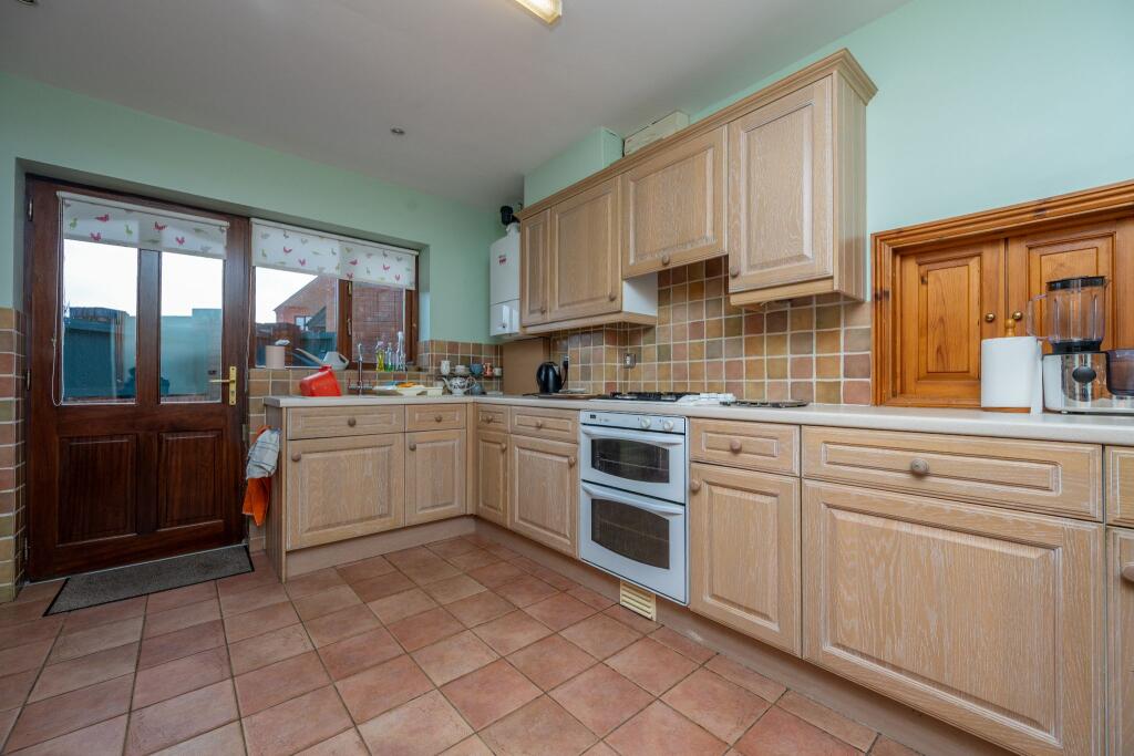 House in Stratford-on-Avon, Alcester - View 4