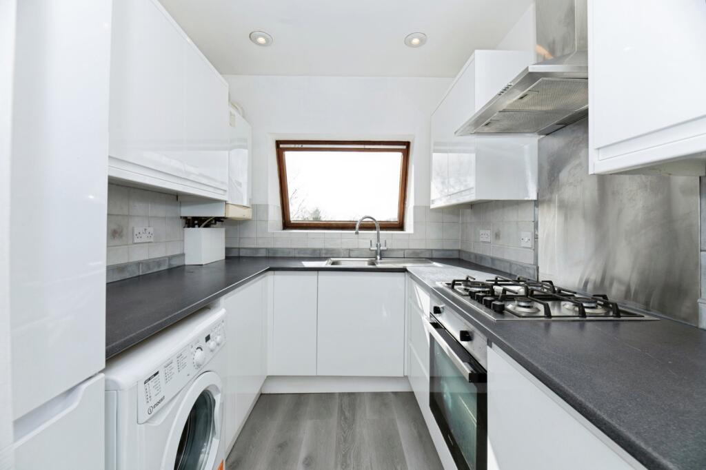 Main image of property: Carshalton Road, Sutton, SM1