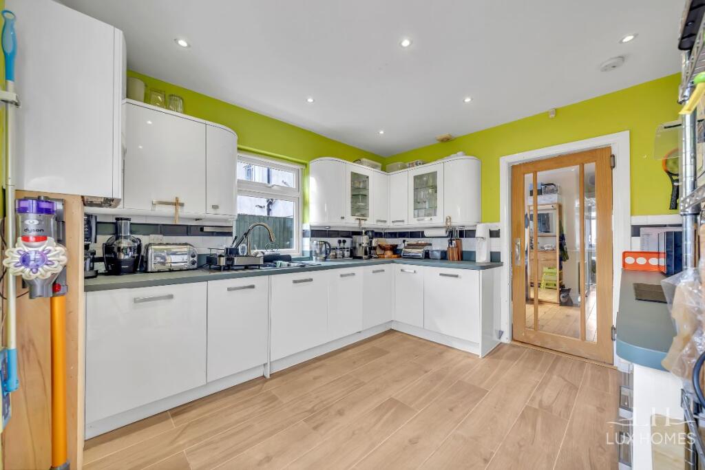House in Romford - View 3