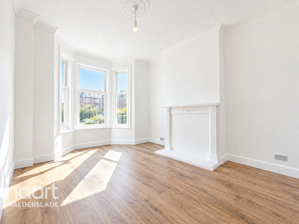 House in Sheerness, Marine Town - View 2