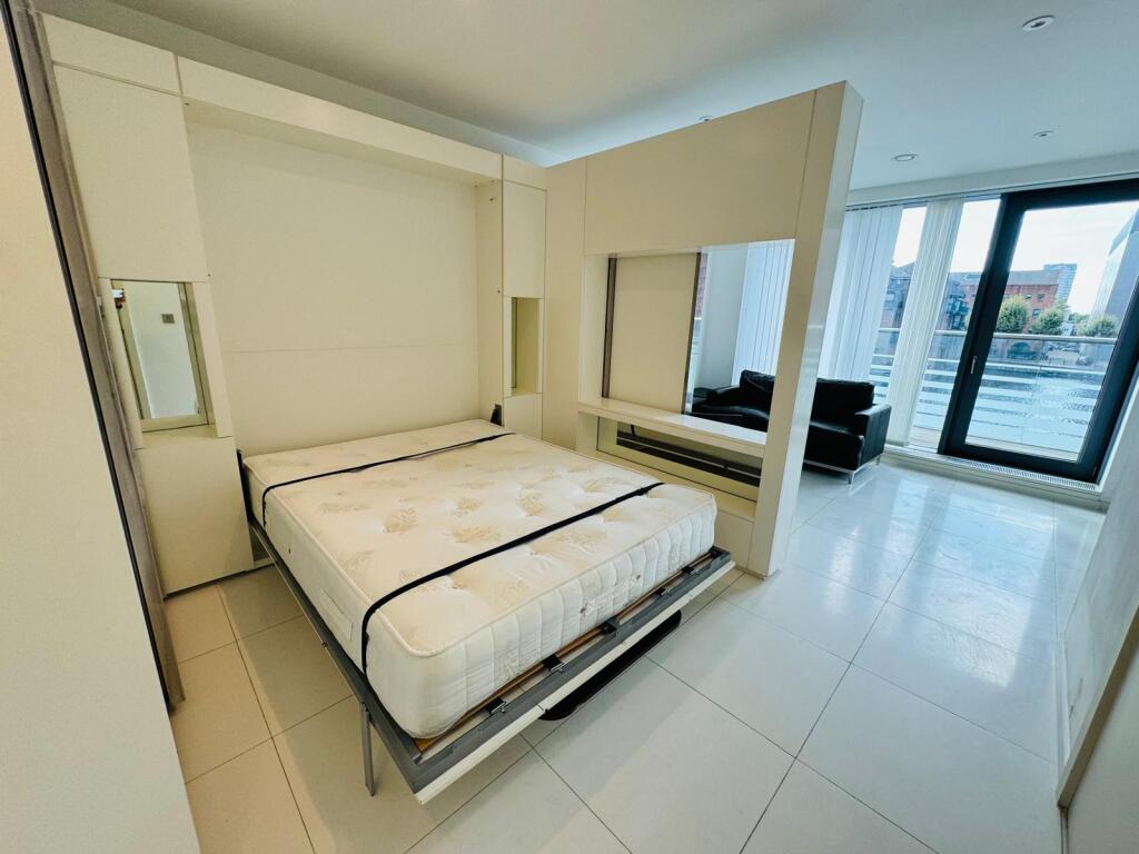 Studio flat for rent