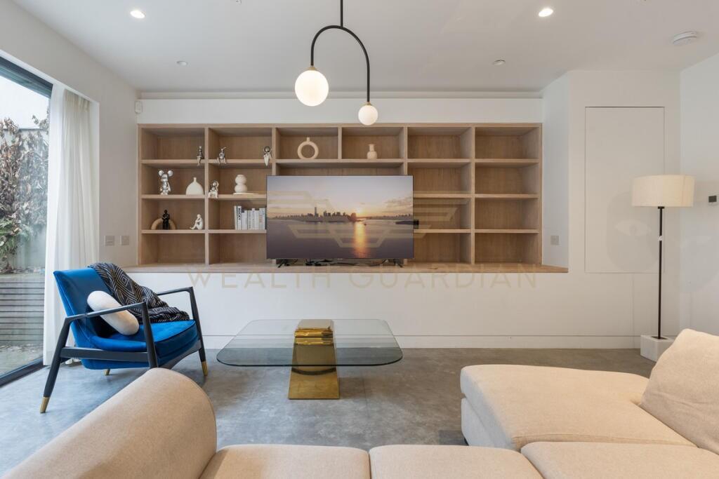 Main image of property: Chadwell Mews, London, EC1R