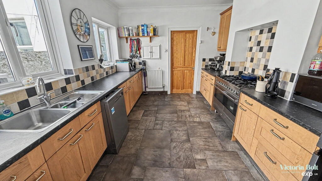 Moorland Avenue, Plympton - View 5