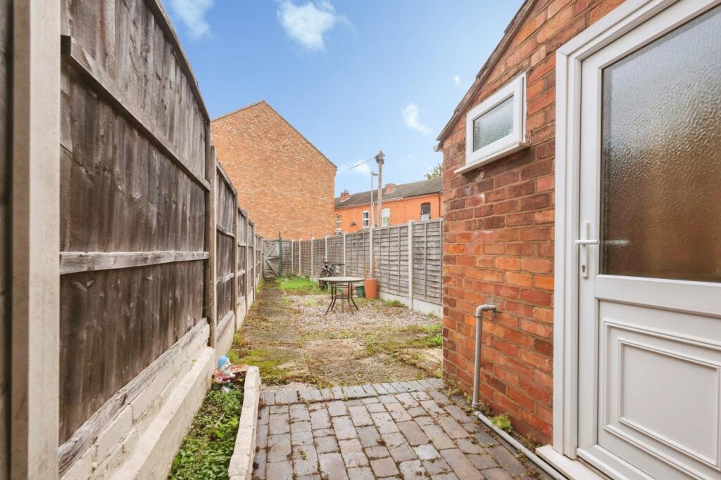 House in Worcester, The Ronkswood - More