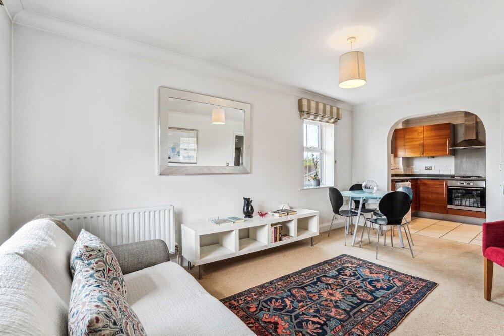 Apartment in Oxford - View 3