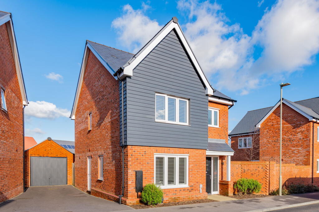 Main image of property: Turnberry Close, Boorley Green, Botley, Southampton