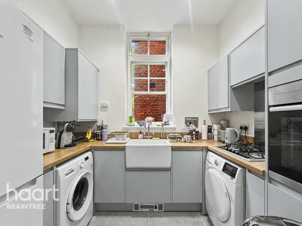 Apartment in Chelmsford - View 4