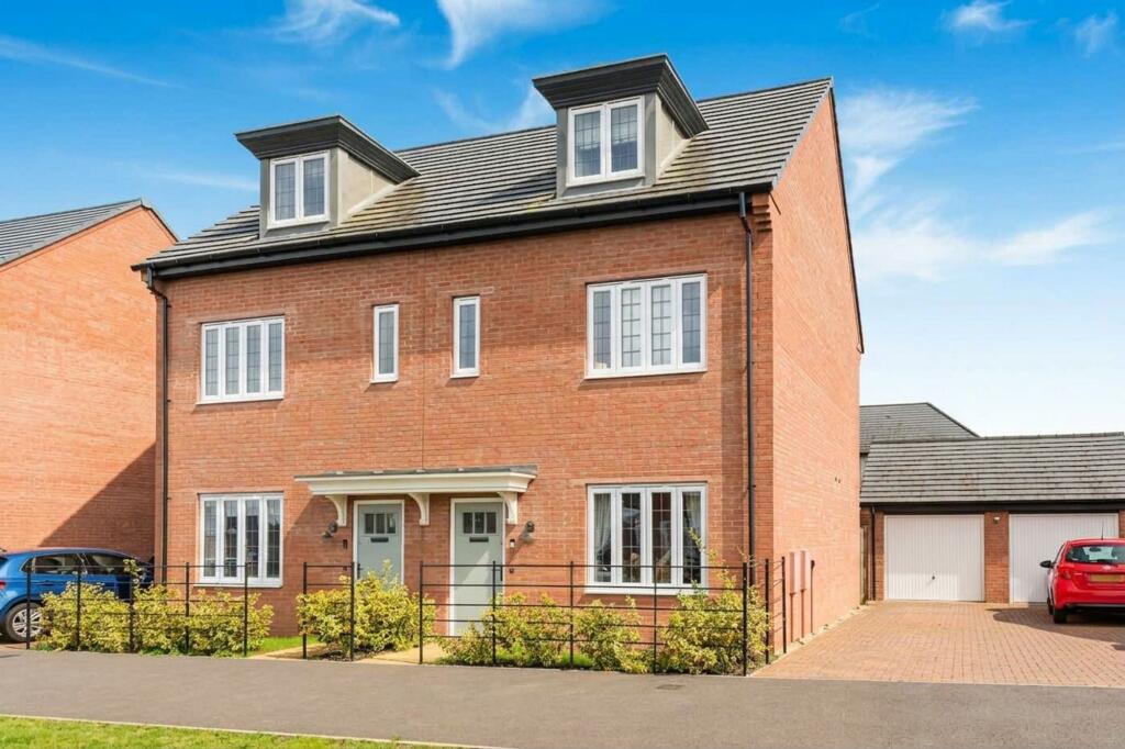 Main image of property: Kestrel Place, Watlington, OX49