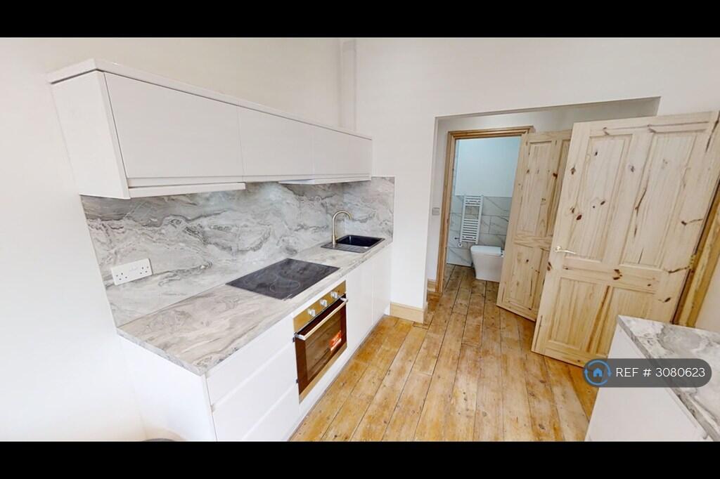 Apartment in Bristol - View 5