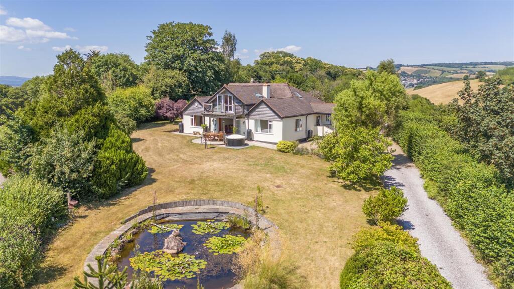 Main image of property: Stokeinteignhead, Newton Abbot