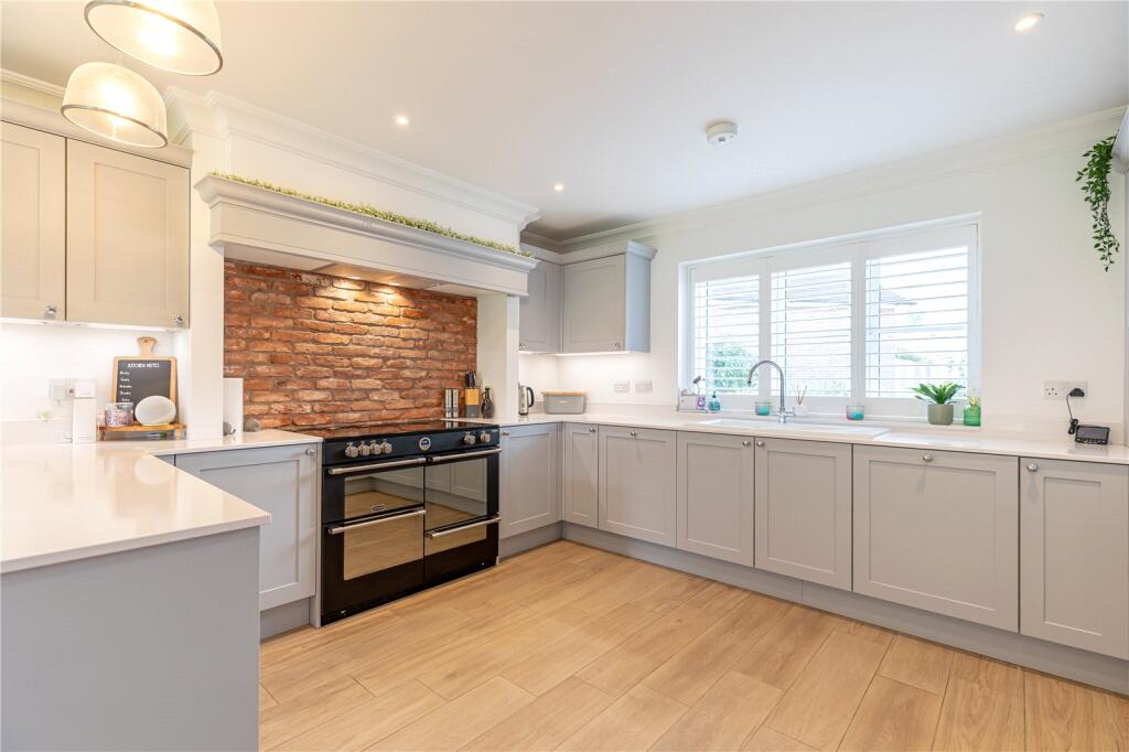 House in Reading - View 5