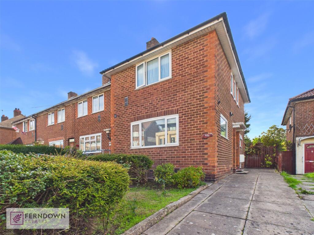 2-bed terraced on Kitts Green Road, Kitts Green, Birmingham, West Midlands, B33, £210,000