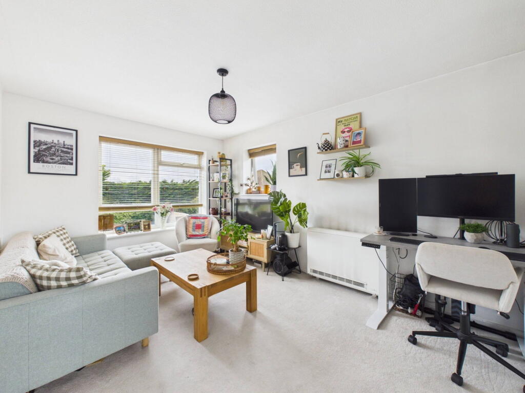 Apartment in Brighton - View 2