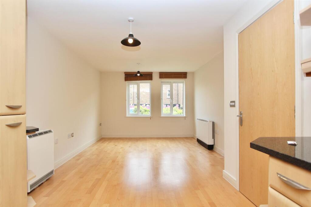 Main image of property: Defoe Road, N16
