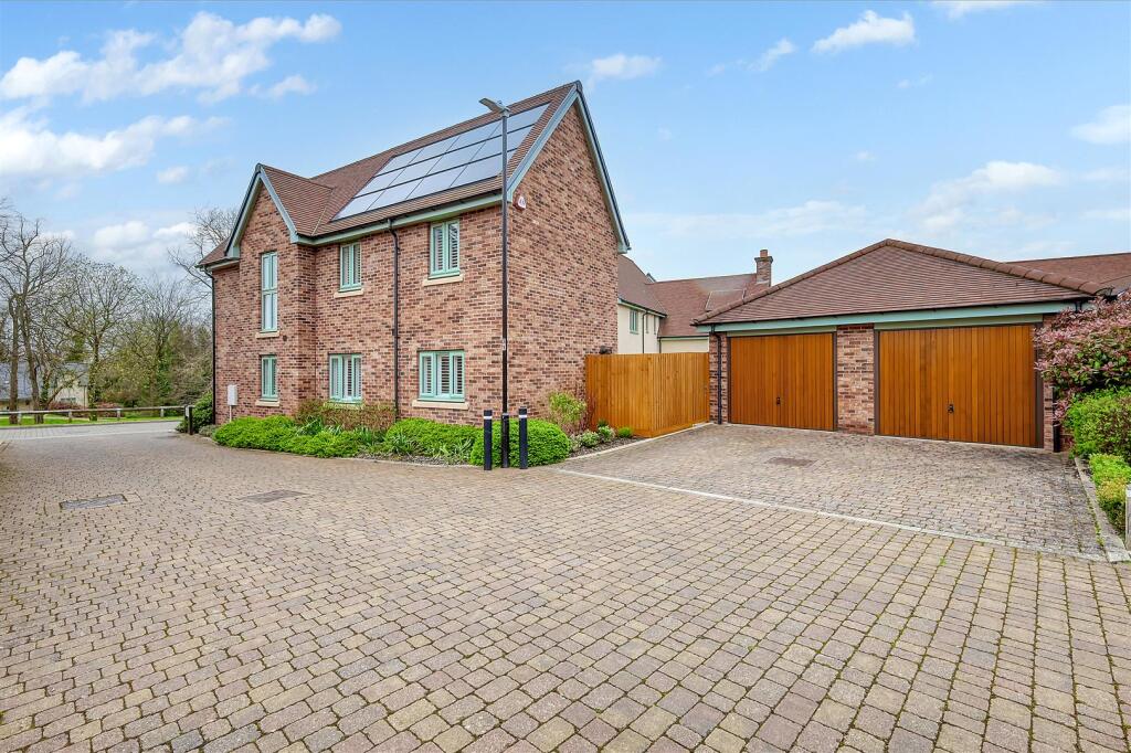 Watlington Gardens, Great Warley, Brentwood photo 3