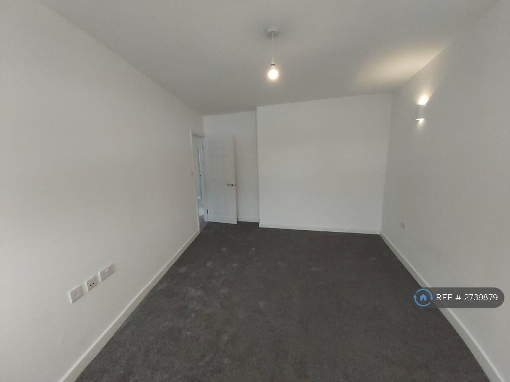 Additional image 11 of Hampton Court, Cradley Heath, B64