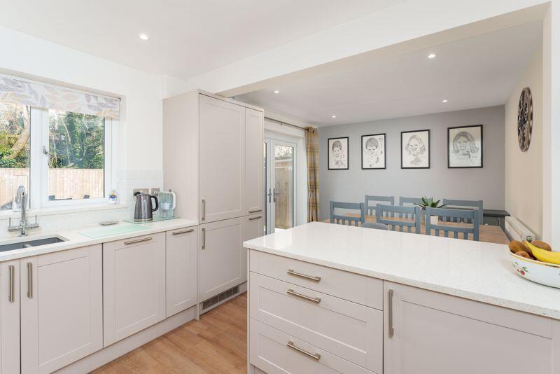 8, Greenhills Park, Bloxham photo 3