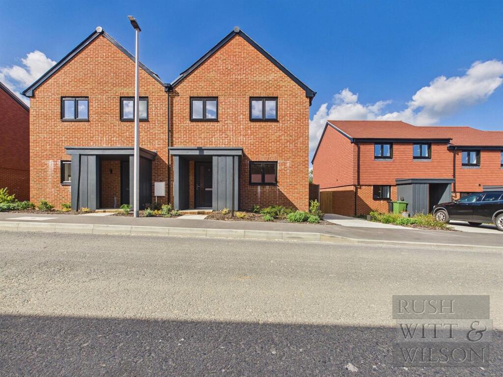 Main image of property: The Spinney, Battle