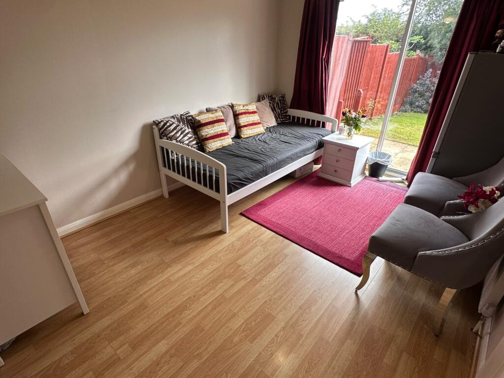 House in Nottingham, Assarts Farm Estate, Nuthall - View 5