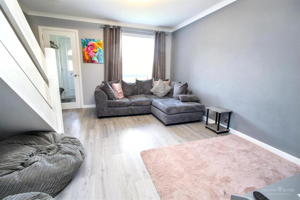 Minton Close, Tilehurst, Reading – pohled 5