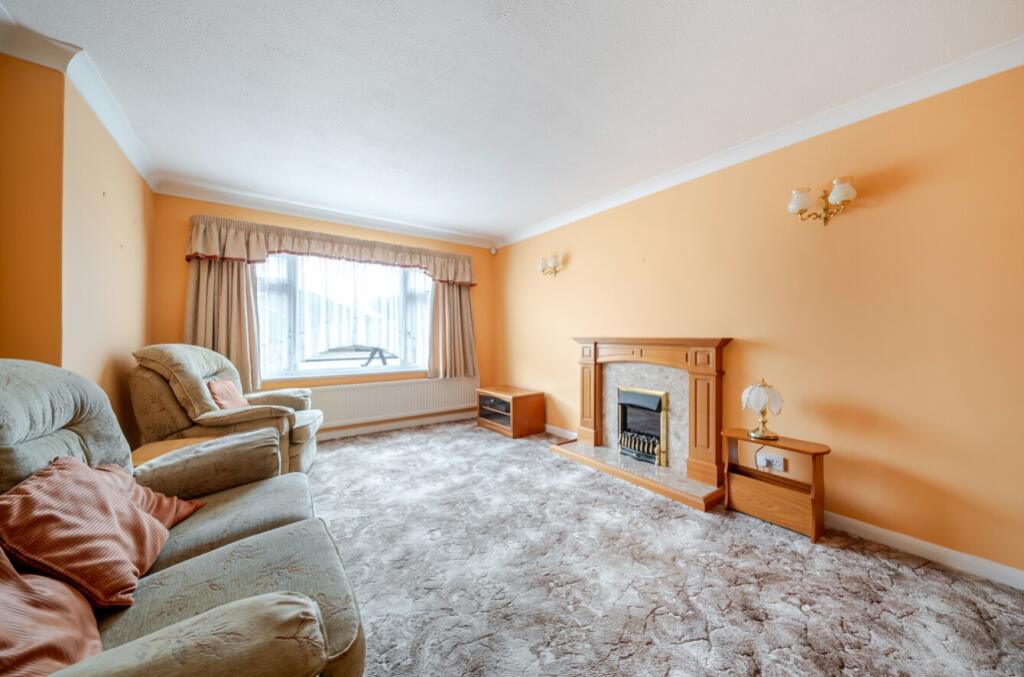 Langwith Gardens, Holbeach, Spalding, Lincolnshire, PE12 photo 3