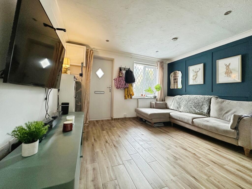 House in Guildford - View 2
