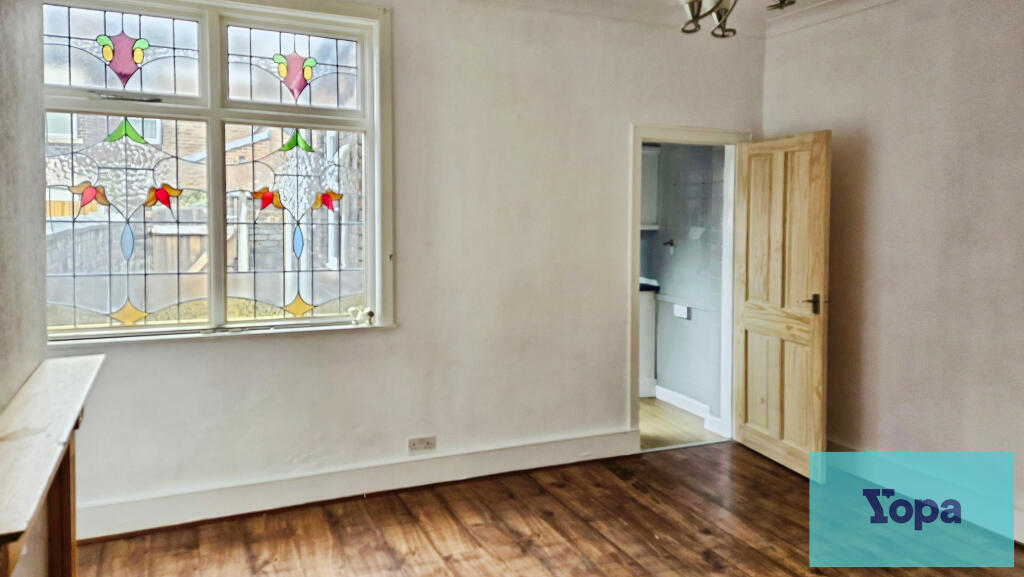 House in Stoke-on-Trent - View 4