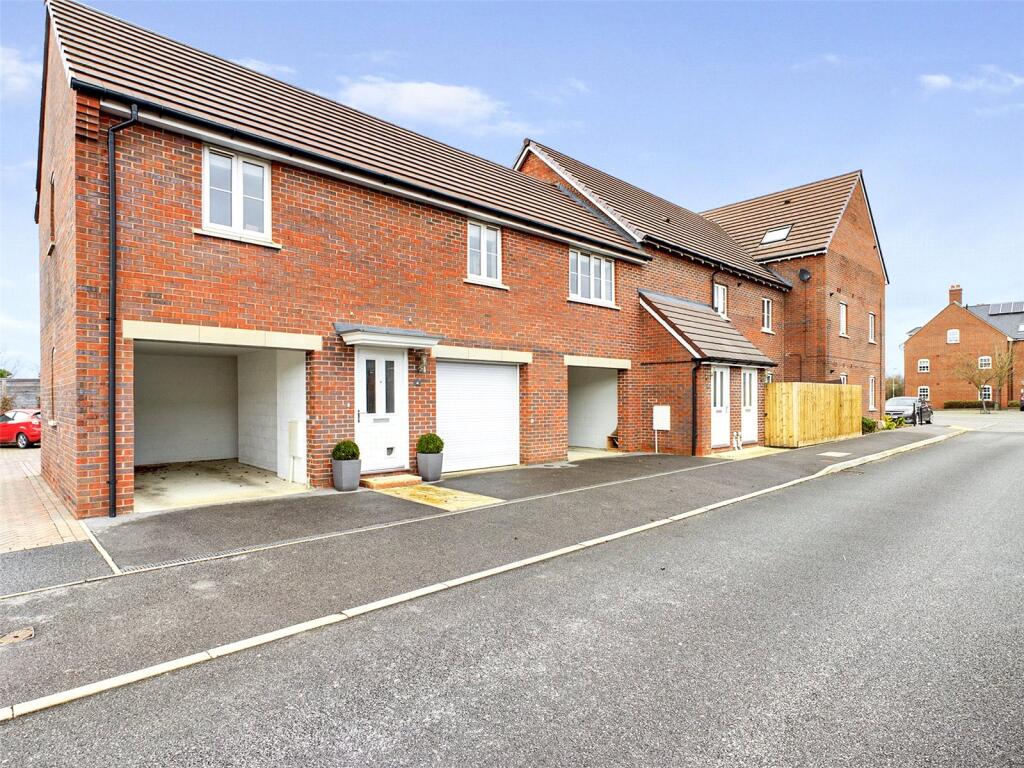 Main image of property: Red Kite Road, Chinnor, Oxfordshire, OX39