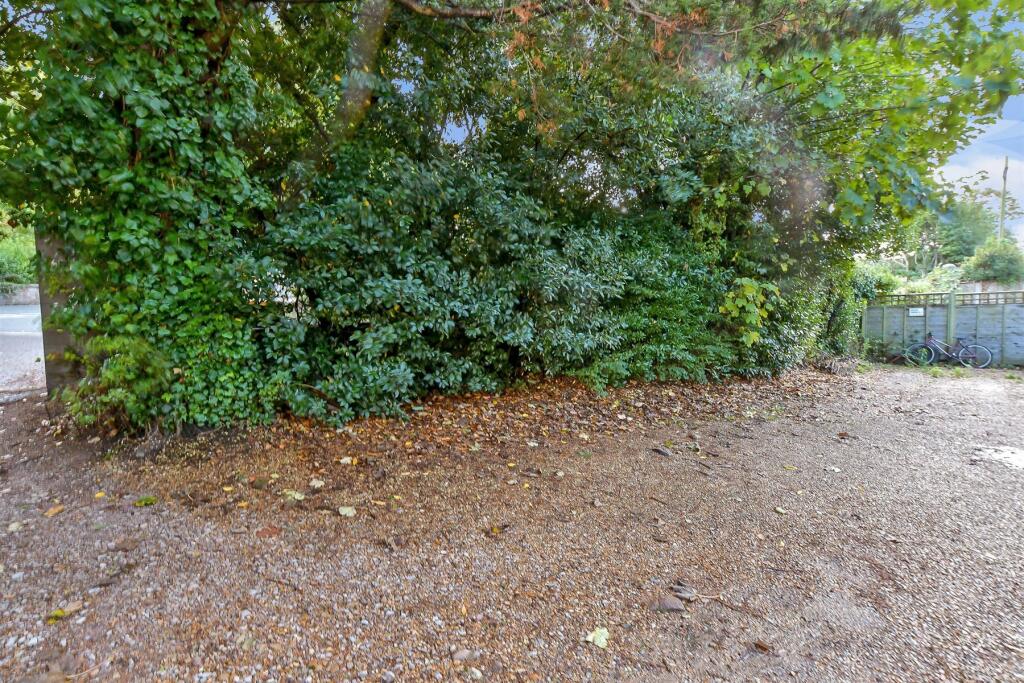 Apartment in Ryde, Elmfield - More