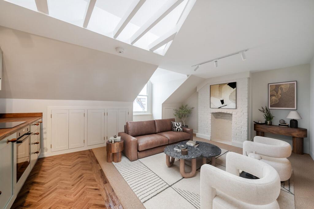 Main image of property: Lower Richmond Road, Putney, London, SW15