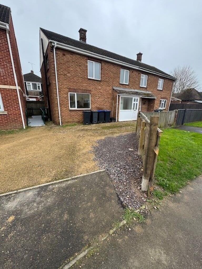 Main image of property: An Unfurnished Three Bedroom Semi Detached House in Melksham