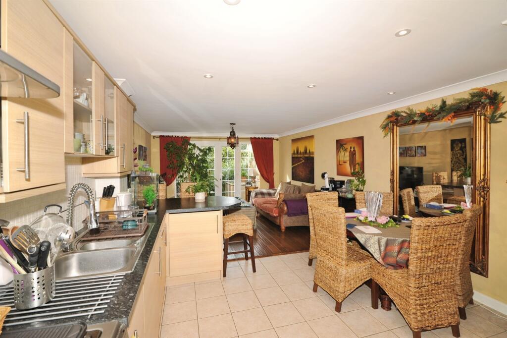 House in St Leonards-on-sea, St Leonards Green - View 5