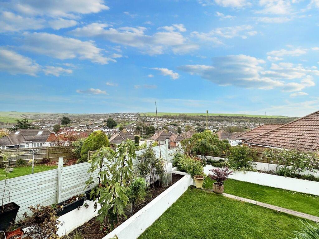 Tumulus Road, Saltdean, BN2 8FS photo 2