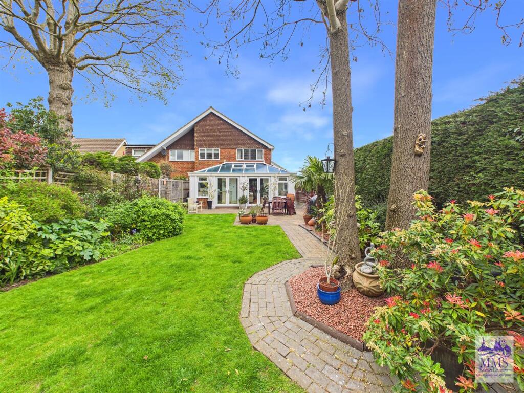 Tennyson Avenue, Cliffe Woods photo 4
