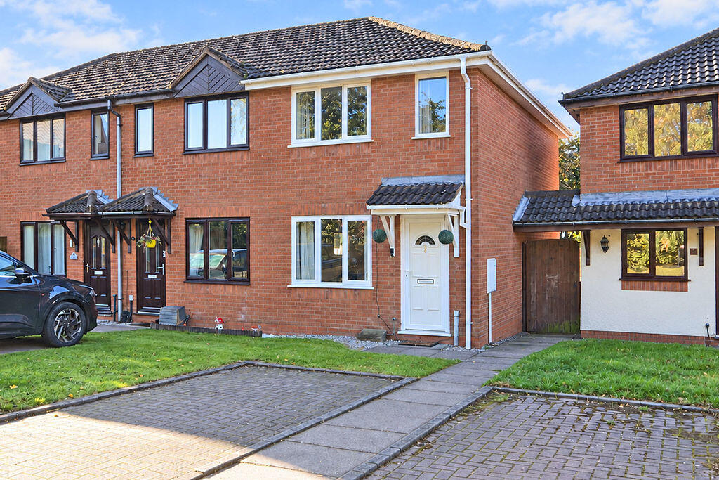 2-bed terraced on Chaselands, Burntwood, £190,000