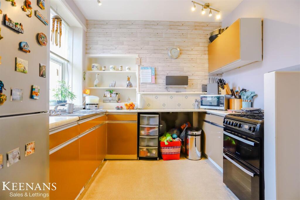 House in Hyndburn, Enfield - View 3
