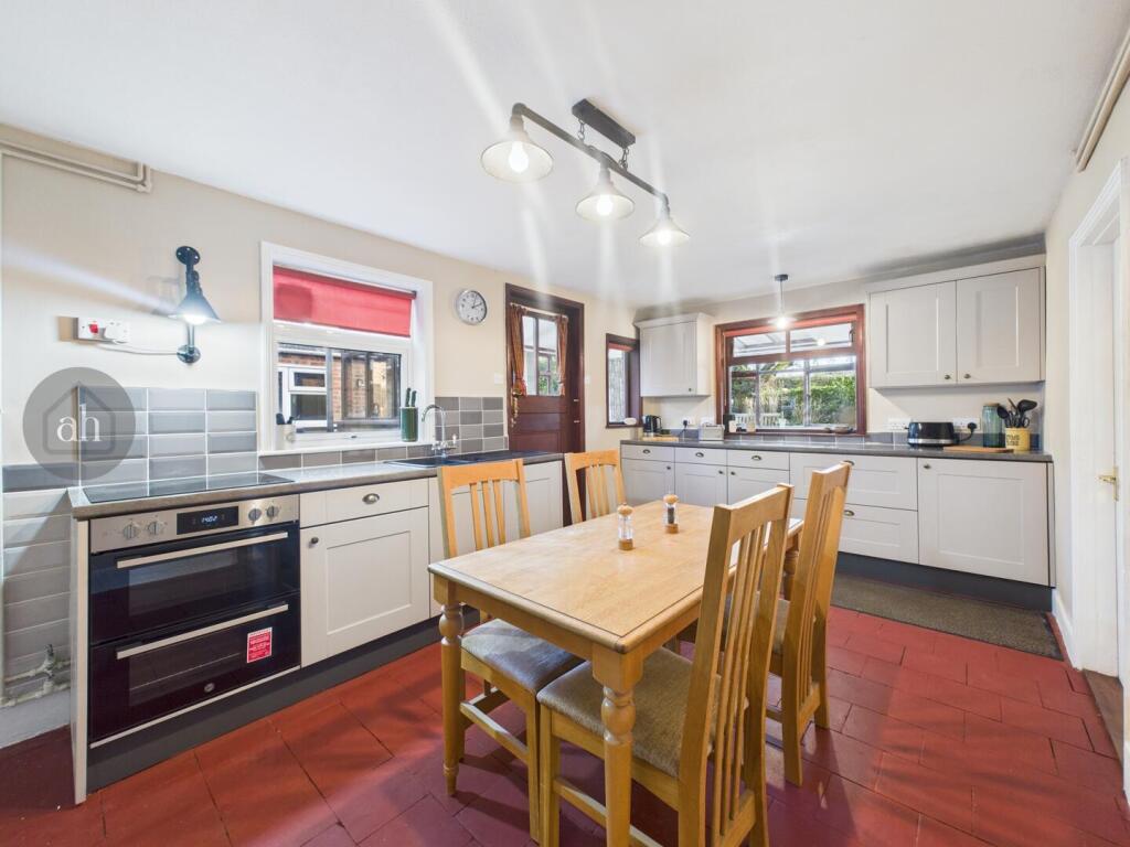 Rattlesden Road, Drinkstone photo 4